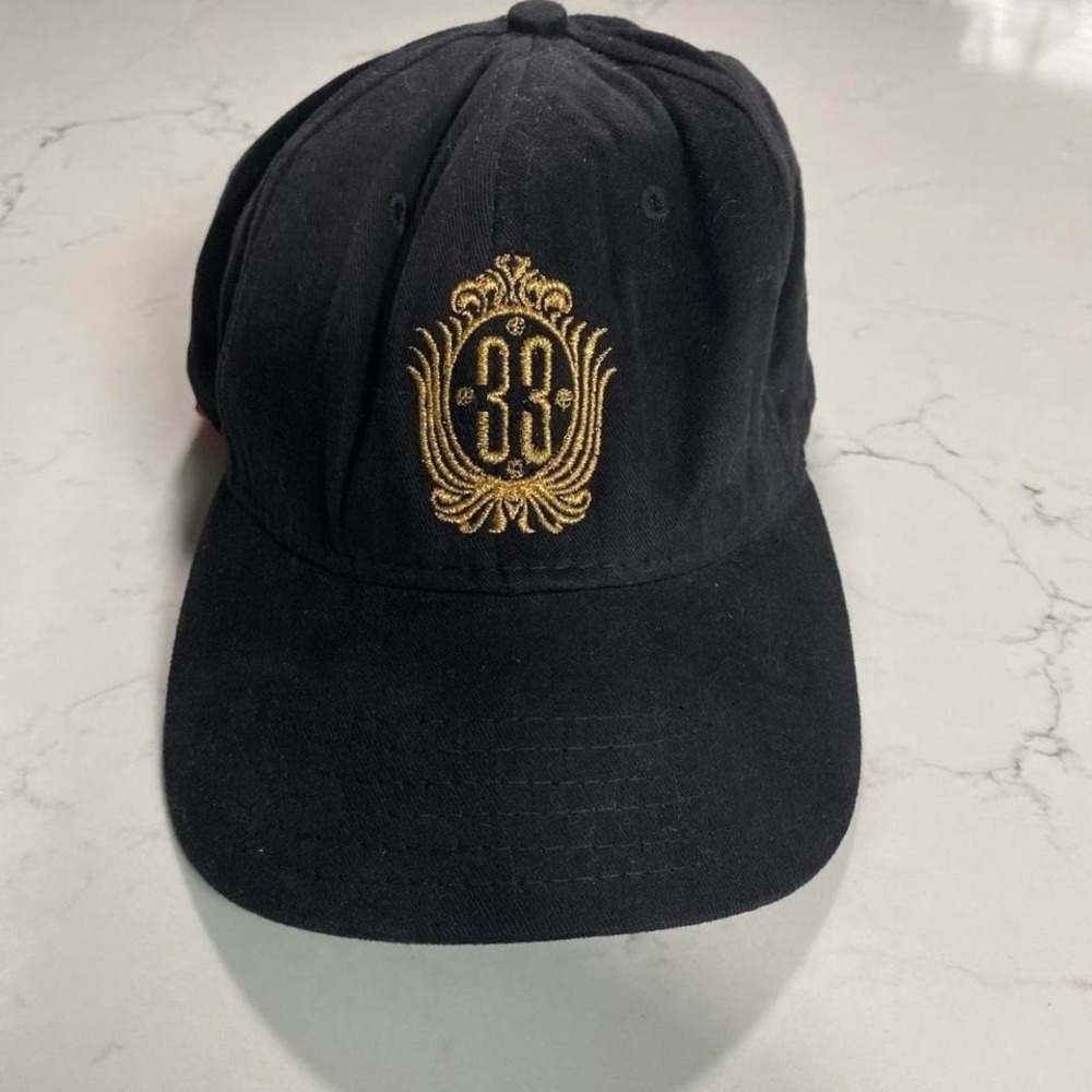 Disneyland Club 33  exclusive members only  Hat Gold Embroidered Vintage NWOT